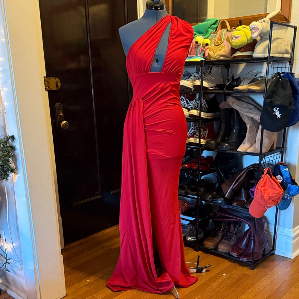 Elegant Red One-Shoulder Dress